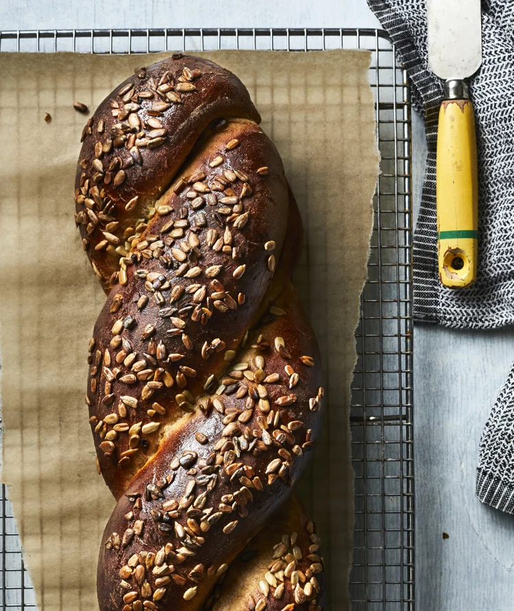 Squash and Caramelized Onion Twist